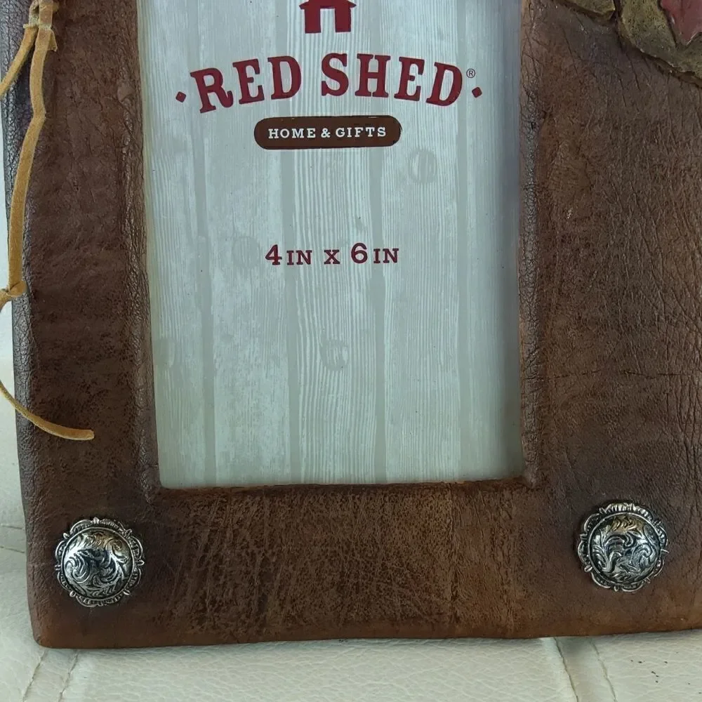 Red Shed 4 x 6 in. Ceramic leather & Jean frame with horses and metal studs